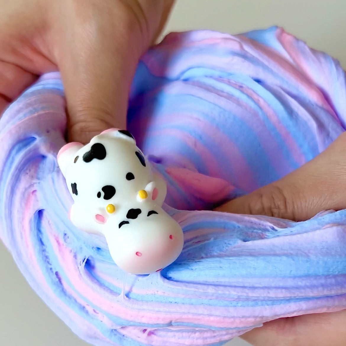 MOO MOO COTTON CANDY PUFF